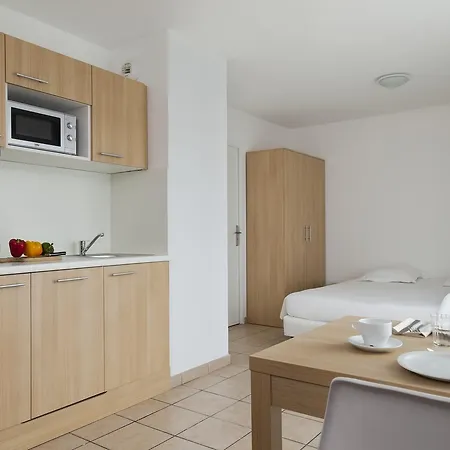 Annemasse Apparts Hotel apartamentowy Annemasse